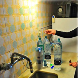 Casi la mitad del Conurbano todavía no tiene agua corriente ni cloacas