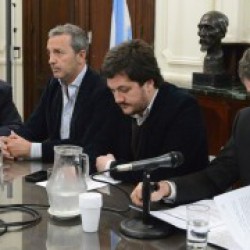 El Ministerio de Gobierno informó sobre el traspaso del Puerto