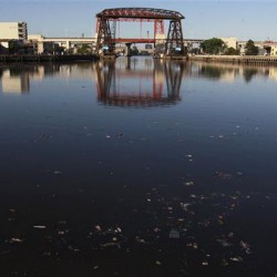 Riachuelo: está peor que hace un siglo y sanearlo llevará 40 años