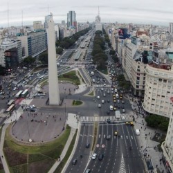 Público vs. privado: la gran discusión porteña en el año que se cierra