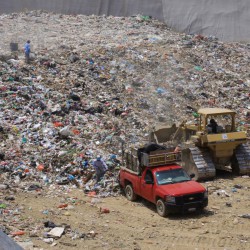 Basura: analizan opciones para evitar el colapso de los rellenos sanitarios