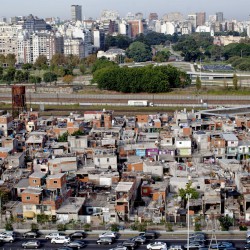 El plan para expropiar tierras cosechó apoyo político y dudas por su financiamiento