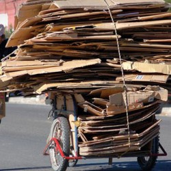 La incineración de basura significa también un riesgo laboral y social