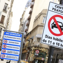 Menos autos, zonas vedadas y tecnología, la apuesta del futuro contra el colapso de tránsito
