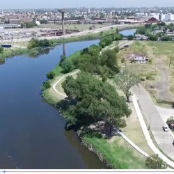 Riachuelo: nuevo plazos de obra para la limpieza y allanamiento en Acumar