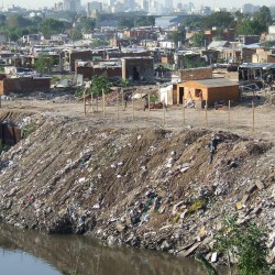 Riachuelo: la Justicia solicitó al Estado Nacional que asista a las familias relocalizadas