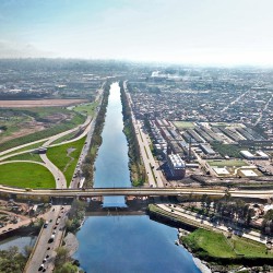 Puente Olímpico Ribera Sur. Cómo se ve desde un dron