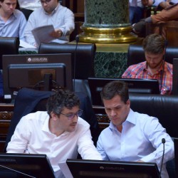 Debatirán Aeroparque, concesión bajo autopista 25 de Mayo y Fondo del deporte