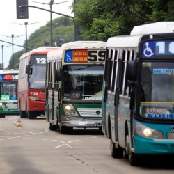 El Gobierno creó un organismo para rediseñar las rutas de colectivos de Capital y Gran Buenos Aires