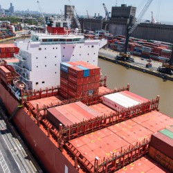 Pliegos del Puerto Buenos Aires: la competencia y competitividad aseguradas chocan con un grave error en el forzoso