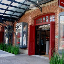 El Gobierno busca desalojar el shopping Distrito Arcos para avanzar con un proyecto urbanístico